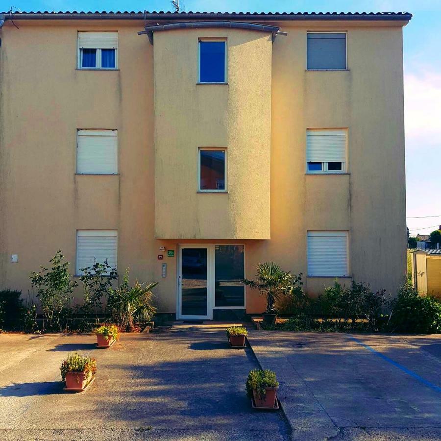 Apartment Alice Πούλα Εξωτερικό φωτογραφία